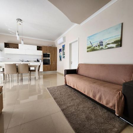 Riviera Holiday Apartments - Seafront - Wifi Marsaskala Exterior foto