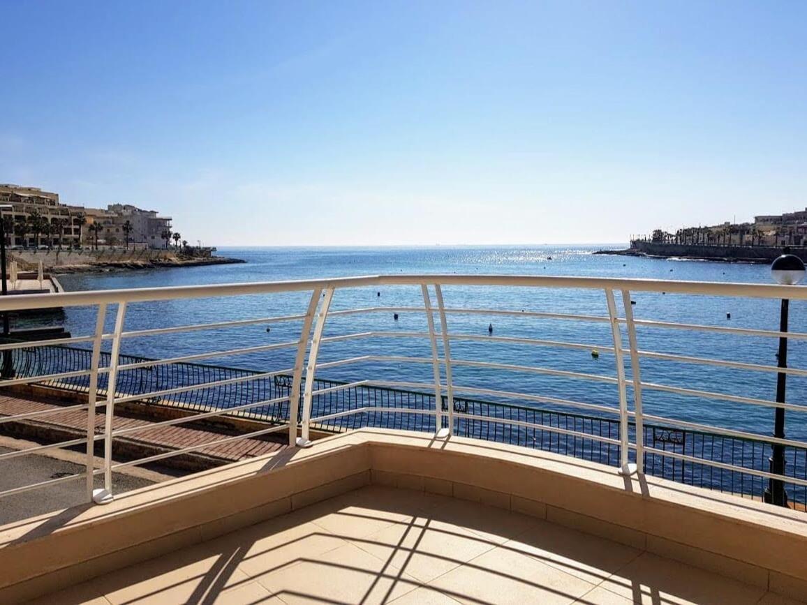 Riviera Holiday Apartments - Seafront - Wifi Marsaskala Zimmer foto