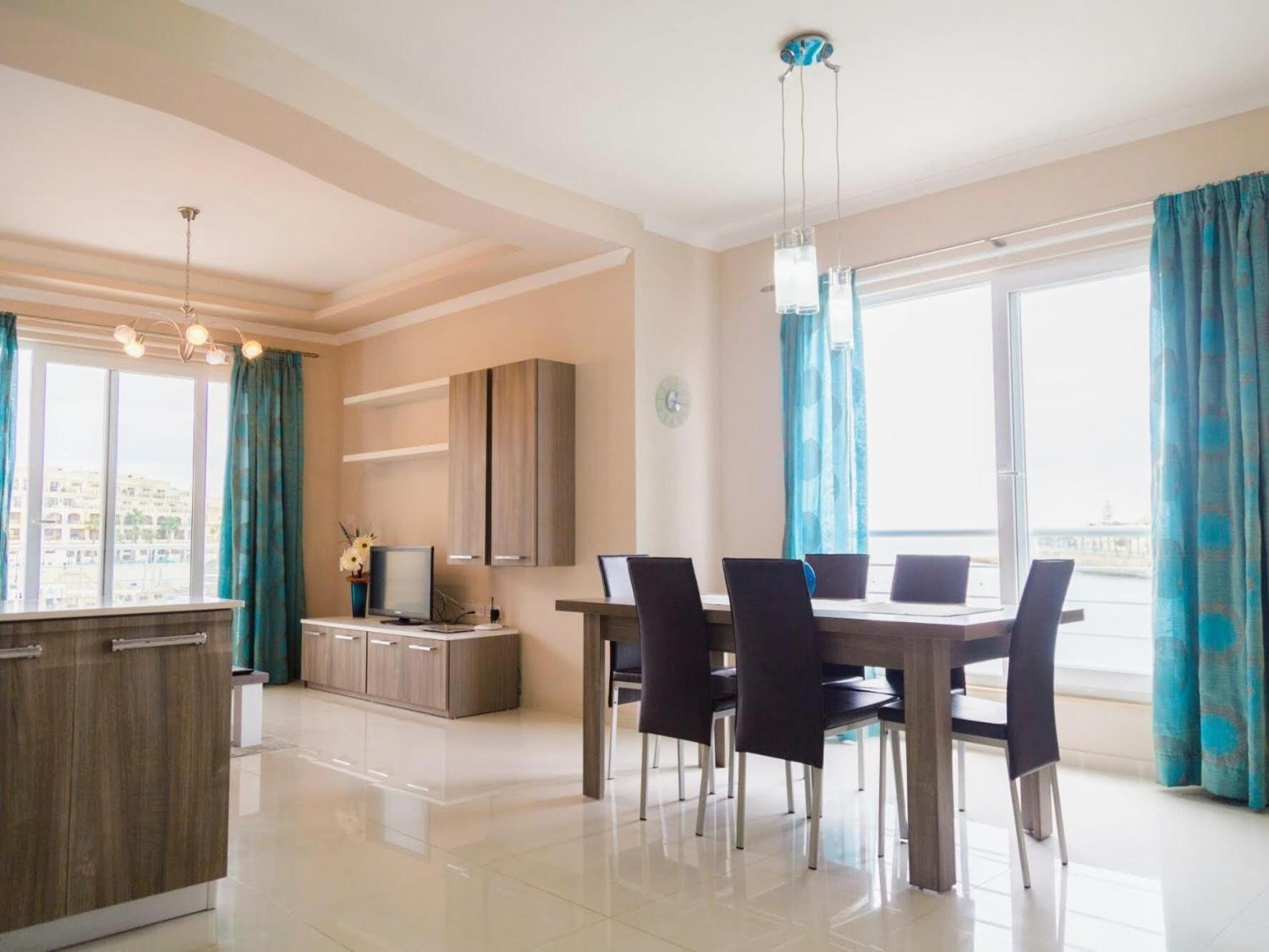 Riviera Holiday Apartments - Seafront - Wifi Marsaskala Zimmer foto
